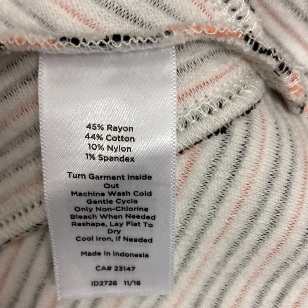 NWT Talbots Knit Top Size M Petite - Picture 7 of 7
